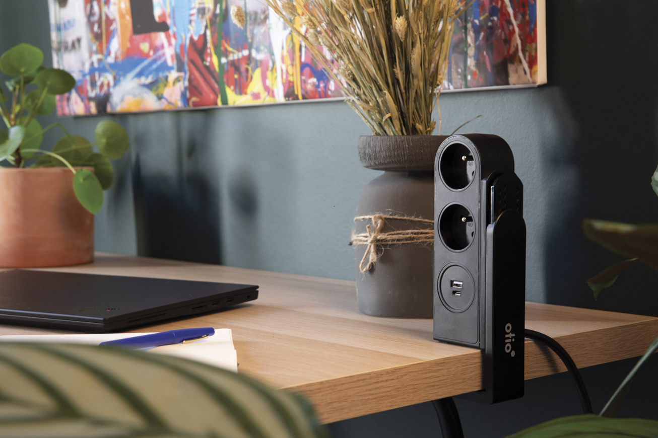 Bloc multiprise clipsable avec chargeurs USB - Noir