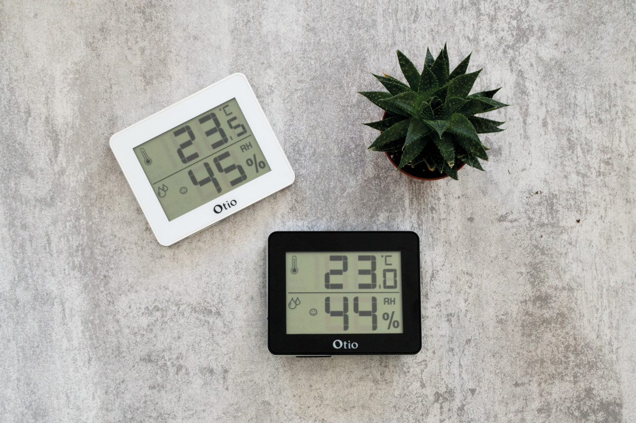 FIYO Thermomètre D'intérieur LCD Hygromètre De Pièce Hygromètre, Capteur D' humidité De Température Filaire Mural Moniteur D'humidité pour la Maison :  : Jardin